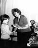 24 мая 1984. Вручение почётных грамот на окончании третьего класса. П. Ю. Трубинов, Т. А. Островская.Справа: А. Ф. Курнавин.